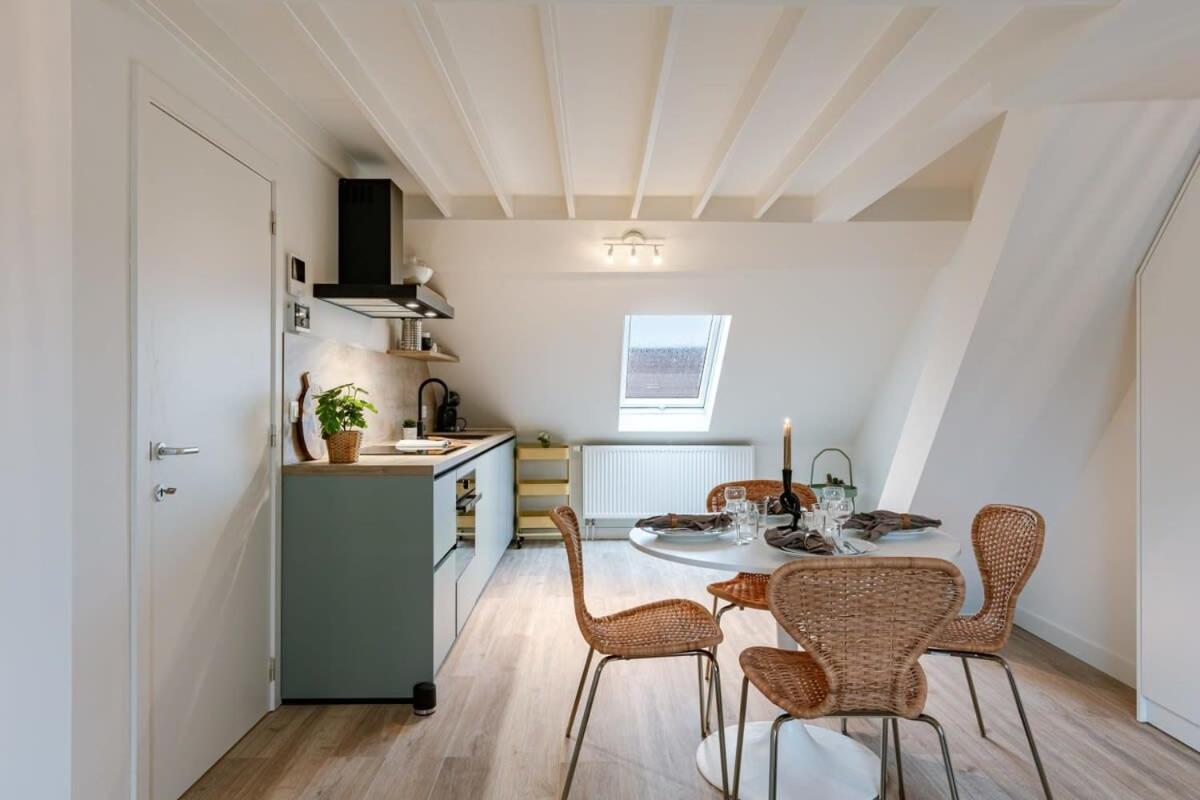 Huswell - Bright Duplex Close To The Sea Oostende